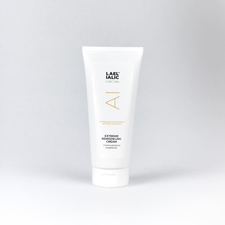 Immagine della "Extreme Remodeling Cream" di Lael Ialic, un trattamento idratante e modellante con acido ialuronico, progettato per migliorare l'elasticità della pelle e rimodellare le aree trattate.